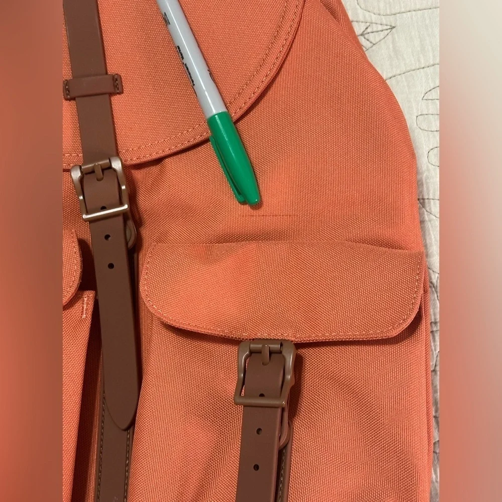 NWT Herschel Dawson Backpack Apricot Orange 20.5L Small Flaw